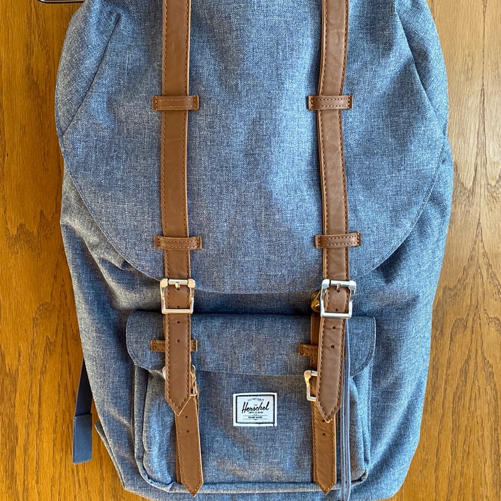 Herschel Little America backpack